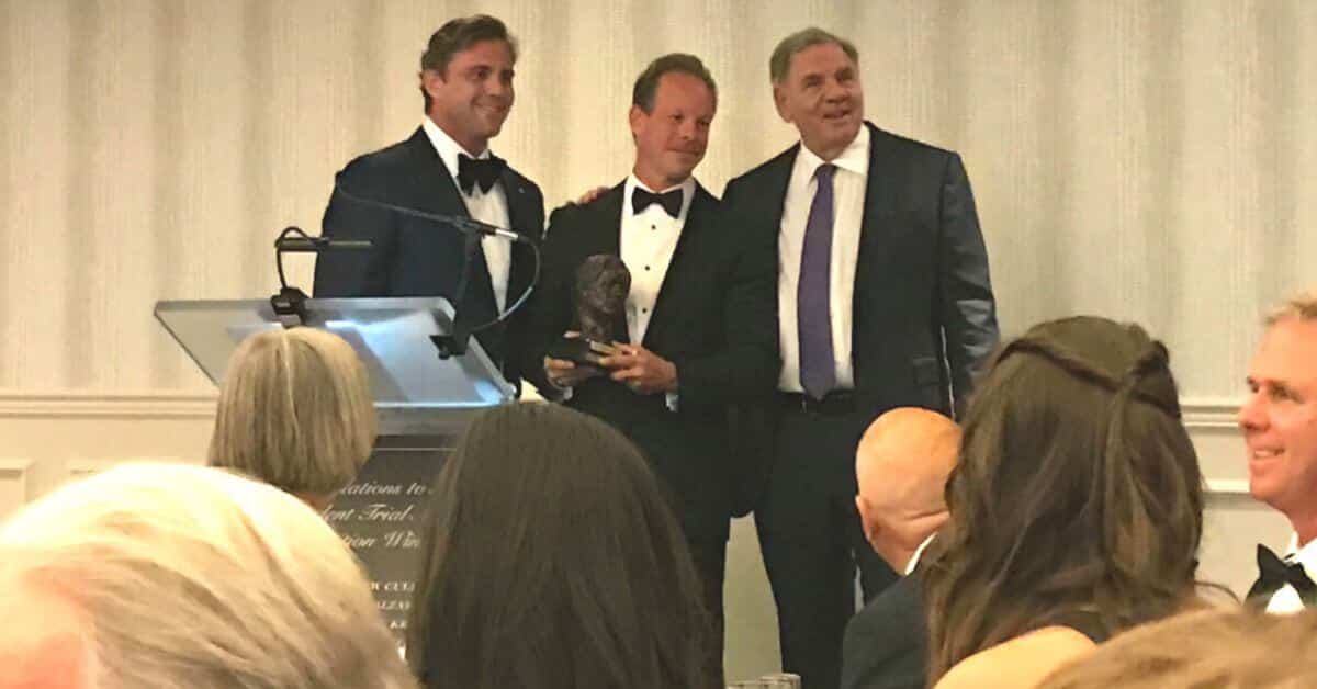 Michigan Auto Law attorney Steve Gursten receiving the Melvin M. Belli society award