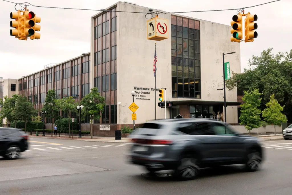 Ann Arbor courthouse exterior, showing where Ann Arbor car accident law firms dispute cases.