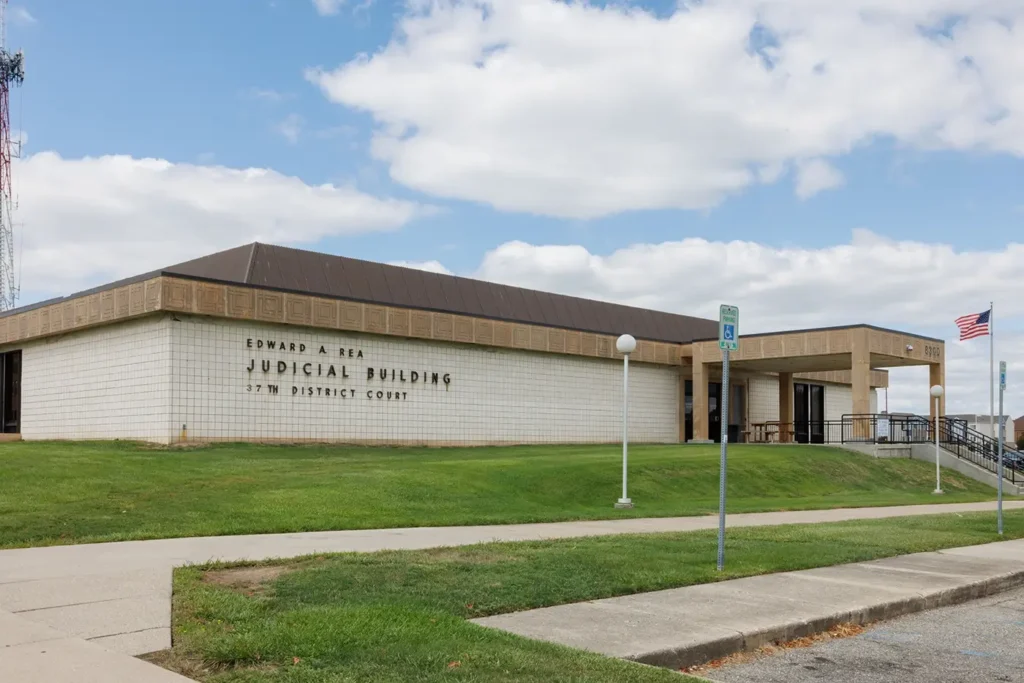 Edward A. Rea Judicial Building in Warren, where Warren car accident lawyer, Michigan Auto Law, defends clients.